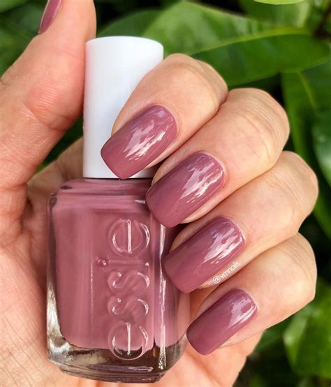 mauve nail polish essie.